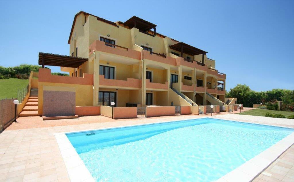 Happy Sun Apartment Castelsardo Esterno foto